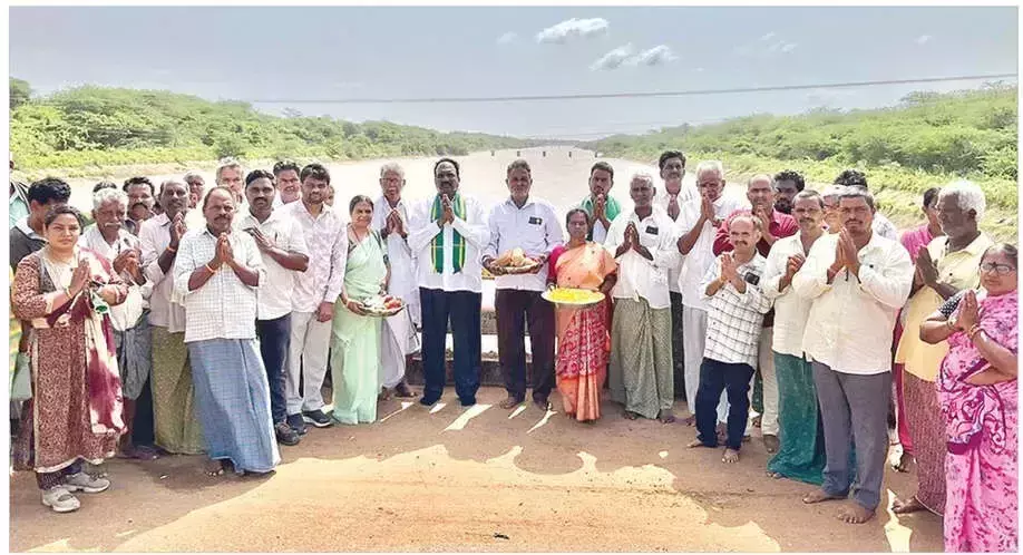 Andhra: गोदावरी का पानी कृष्णा जिले में प्रवेश कर गया Andhra: गोदावरी का पानी कृष्णा जिले में प्रवेश कर गया