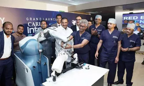 Care Hospitals ने एआई-संचालित स्ट्राइकर माको रोबोटिक सिस्टम लॉन्च किया