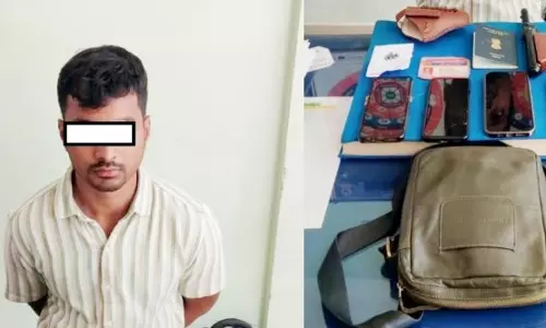 सिलीगुड़ी का व्यापारी काकरभिट्टा में हथियारों के साथ गिरफ्तार