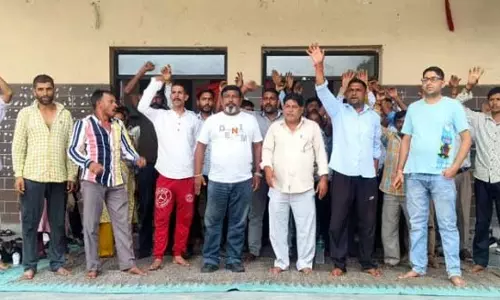 Jammu: सफाई कर्मचारियों की हड़ताल छठे दिन में प्रवेश कर गई Jammu: सफाई कर्मचारियों की हड़ताल छठे दिन में प्रवेश कर गई