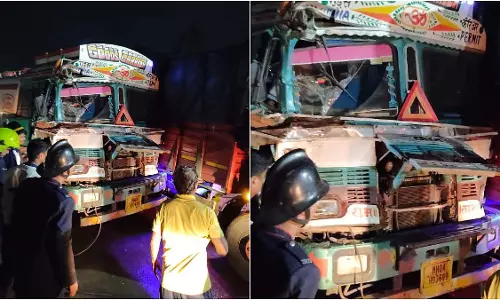 कल्याण फाटा पर एनिलिन रसायन से भरा टैंकर दुर्घटनाग्रस्त कल्याण फाटा पर एनिलिन रसायन से भरा टैंकर दुर्घटनाग्रस्त