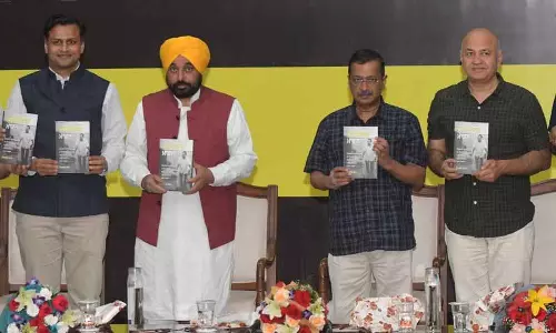 शासन को बुनियादी जरूरतों की गारंटी देनी चाहिए, Kejriwal model पर आप प्रमुख