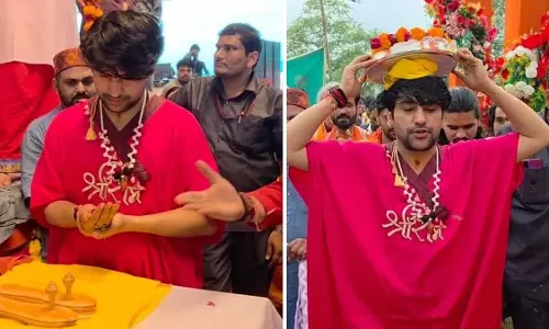 बागेश्वर धाम में गुरु पूर्णिमा महोत्सव की शुरुआत, चरण पादुका पूजन हुआ