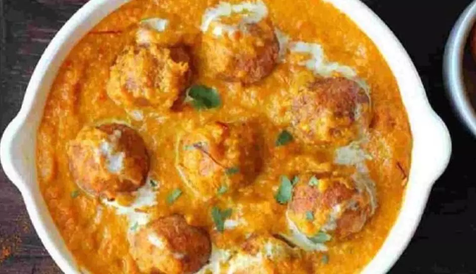 Ajwaini Paneer Kofta: परिवार के साथ मेहमानों को भी इस डिश का स्वाद ज़रूर पसंद आएगा Ajwaini Paneer Kofta: परिवार के साथ मेहमानों को भी इस डिश का स्वाद ज़रूर पसंद आएगा