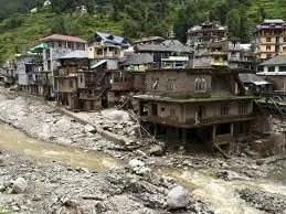 Uttarakhand Weather: पहाड़ी इलाकों में भारी बारिश का येलो अलर्ट जारी Uttarakhand Weather: पहाड़ी इलाकों में भारी बारिश का येलो अलर्ट जारी
