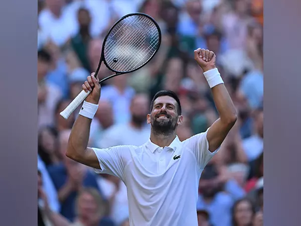 Wimbledon: जोकोविच ने सिनर से सेमीफाइनल मुकाबला जीता, कोबोली को हराया Wimbledon: जोकोविच ने सिनर से सेमीफाइनल मुकाबला जीता, कोबोली को हराया