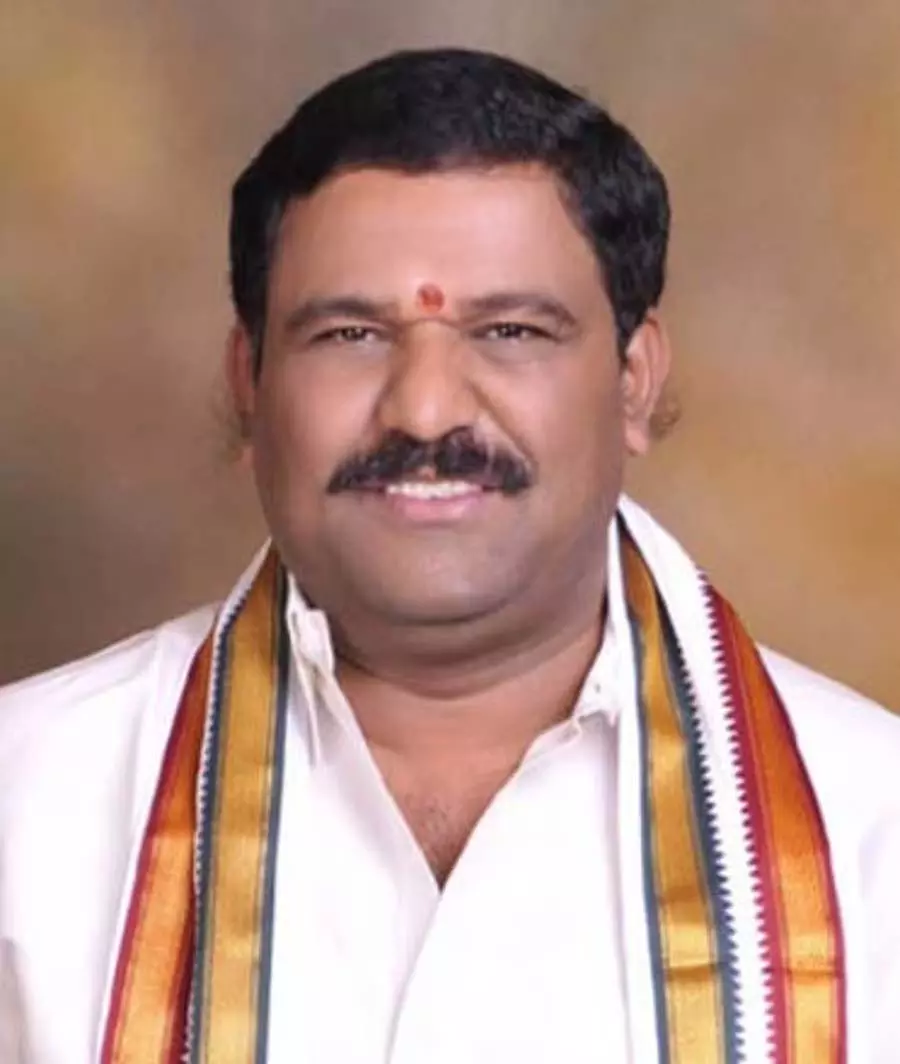 ED ने बागेपल्ली के कांग्रेस विधायक सुब्बारेड्डी के आवास पर छापा मारा ED ने बागेपल्ली के कांग्रेस विधायक सुब्बारेड्डी के आवास पर छापा मारा