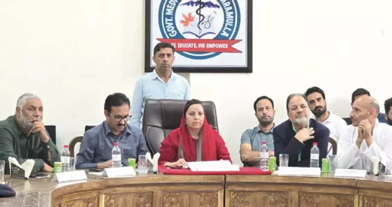 सकीना इटू: उपकरण बिना जनता लाभ के अस्पतालों में व्यर्थ सकीना इटू: उपकरण बिना जनता लाभ के अस्पतालों में व्यर्थ