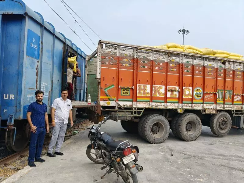 Yamunanagar जिले में सब्सिडी वाले कृषि ग्रेड यूरिया के 95,000 बैग पहुंचे Yamunanagar जिले में सब्सिडी वाले कृषि ग्रेड यूरिया के 95,000 बैग पहुंचे
