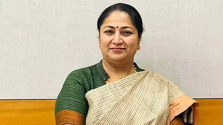 ‘प्रशासनिक कारणों’ से मुख्यमंत्री आवास के पुनर्निर्माण का टेंडर रद्द ‘प्रशासनिक कारणों’ से मुख्यमंत्री आवास के पुनर्निर्माण का टेंडर रद्द