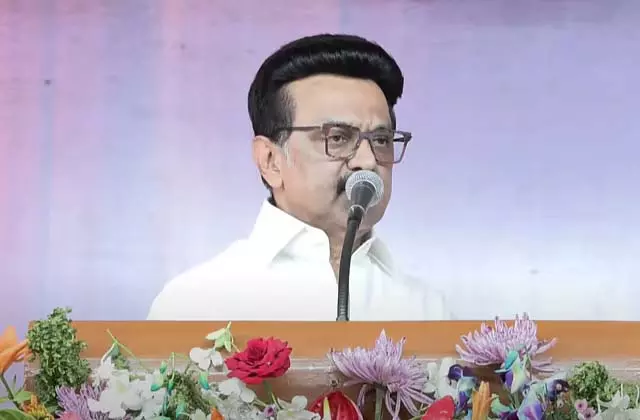 थिरुथुराईपूंडी में नेल जयरमन की स्मारक प्रतिमा : मुख्यमंत्री की घोषणा थिरुथुराईपूंडी में नेल जयरमन की स्मारक प्रतिमा : मुख्यमंत्री की घोषणा