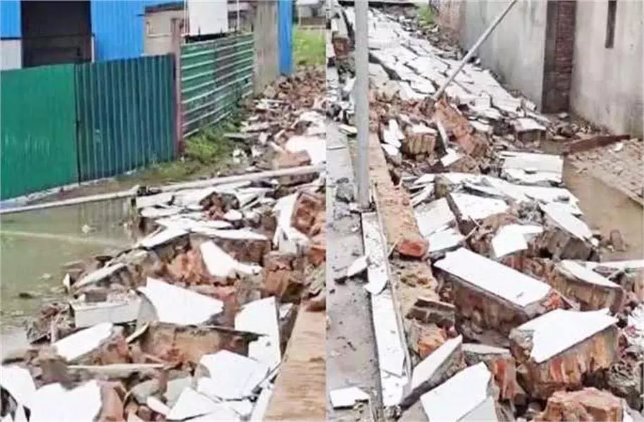 Haryana: बड़ा हादसा, पेट्रोल पंप की दीवार गिरने से दो मजदूरों की मौत Haryana: बड़ा हादसा, पेट्रोल पंप की दीवार गिरने से दो मजदूरों की मौत