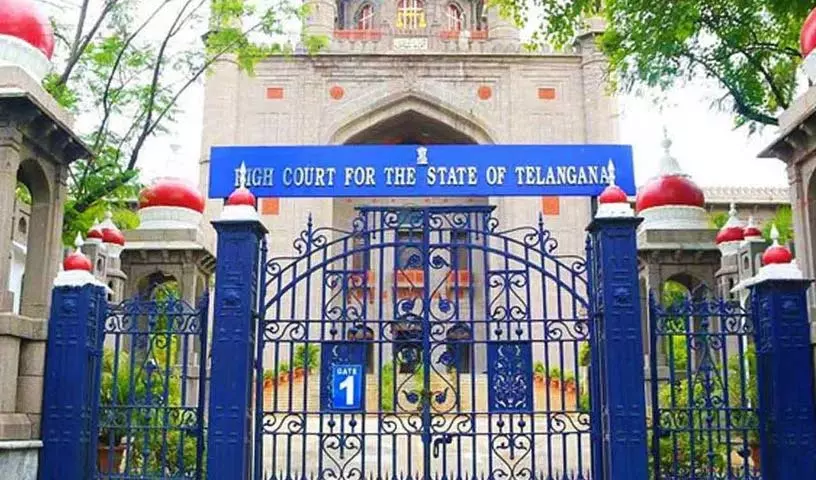 HC ने नागरिक भूमि विवाद में हस्तक्षेप के लिए तेलंगाना पुलिस को फटकार लगाई HC ने नागरिक भूमि विवाद में हस्तक्षेप के लिए तेलंगाना पुलिस को फटकार लगाई
