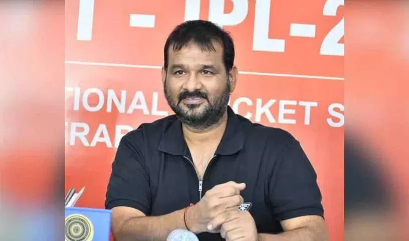 हैदराबाद क्रिकेट एसोसिएशन के अध्यक्ष जगन मोहन राव को CID ने गिरफ्तार किया हैदराबाद क्रिकेट एसोसिएशन के अध्यक्ष जगन मोहन राव को CID ने गिरफ्तार किया