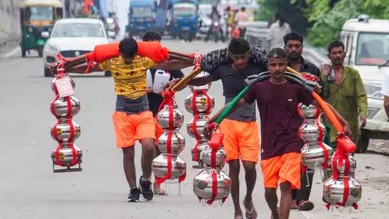 Noida : कांवड़ यात्रा को लेकर यातायात निर्देश जारी, कुछ सड़कों पर रोक Noida : कांवड़ यात्रा को लेकर यातायात निर्देश जारी, कुछ सड़कों पर रोक