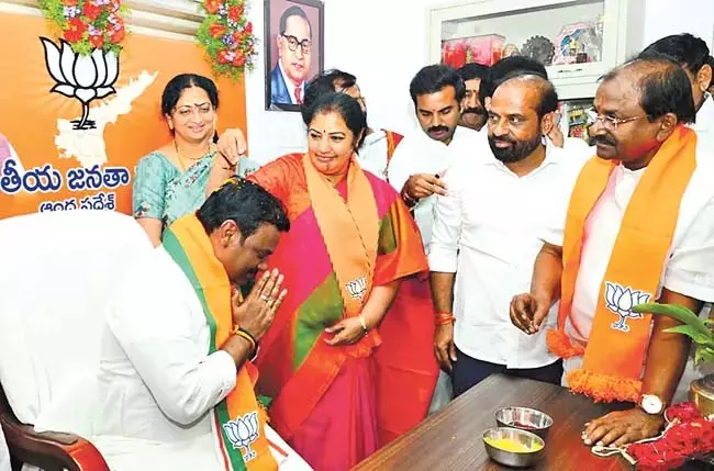 भाजपा प्रदेश अध्यक्ष माधव: विश्वास कायम रखूंगा सम्मान बढ़ाने का काम करूंगा भाजपा प्रदेश अध्यक्ष माधव: विश्वास कायम रखूंगा सम्मान बढ़ाने का काम करूंगा
