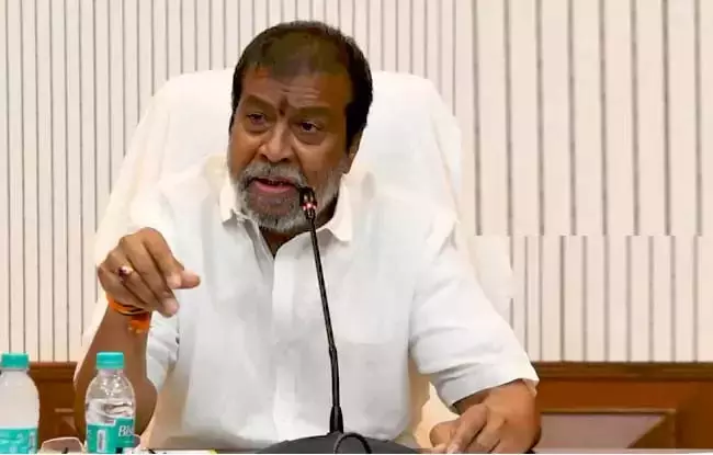 मिलावटी ताड़ी कांड पीड़ितों की संख्या 44 हुई: मंत्री दामोदर राजनरसिम्हा मिलावटी ताड़ी कांड पीड़ितों की संख्या 44 हुई: मंत्री दामोदर राजनरसिम्हा