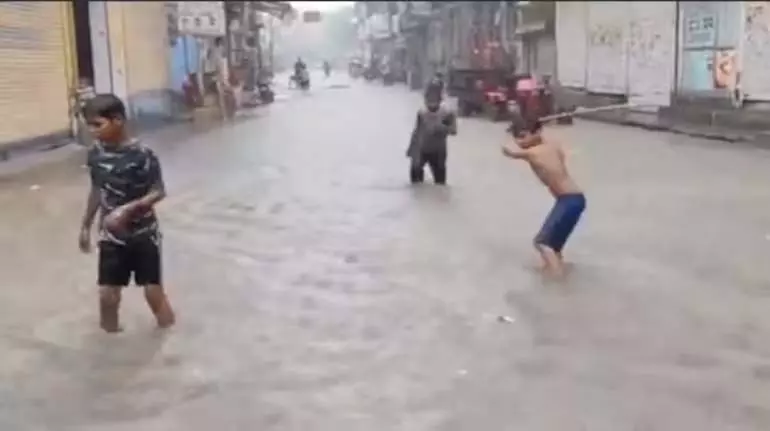 Delhi-NCR में भारी बारिश Delhi-NCR में भारी बारिश