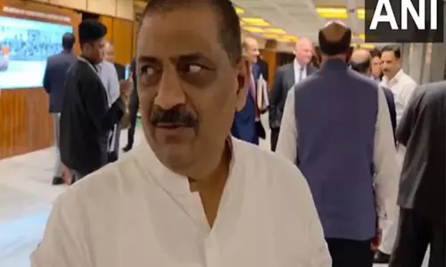Delhi : संसदीय पैनल ने नागरिक उड्डयन क्षेत्र में सुरक्षा पर चर्चा की Delhi : संसदीय पैनल ने नागरिक उड्डयन क्षेत्र में सुरक्षा पर चर्चा की