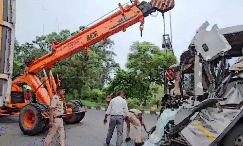 Haryana: एसी बस का भयानक हादसा, बस चालक की मौके पर मौत,कई घायल