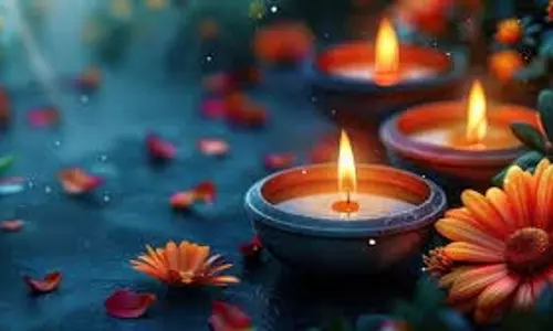 Guru Purnima 2025: आज इन जगहों पर जरूर जलाएं दीपक,मां लक्ष्मी होंगी प्रसन्न, बरसेगा धन Guru Purnima 2025: आज इन जगहों पर जरूर जलाएं दीपक,मां लक्ष्मी होंगी प्रसन्न, बरसेगा धन