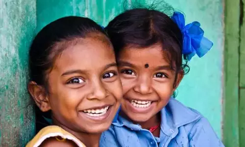 तमिलनाडु भर में बुजुर्गों और विशेष बच्चों के लिए त्वचा संबंधी परीक्षण तमिलनाडु भर में बुजुर्गों और विशेष बच्चों के लिए त्वचा संबंधी परीक्षण