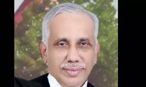 Andhra: राज्यपाल ने रक्तदान और आपदा राहत प्रयासों के लिए रेड क्रॉस की सराहना की Andhra: राज्यपाल ने रक्तदान और आपदा राहत प्रयासों के लिए रेड क्रॉस की सराहना की