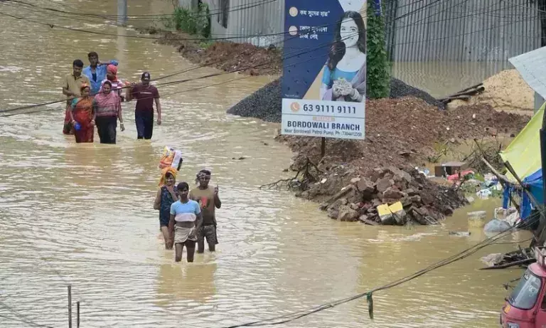 Tripura में भारी बारिश से जनजीवन प्रभावित, 800 से अधिक लोग हटाए गए