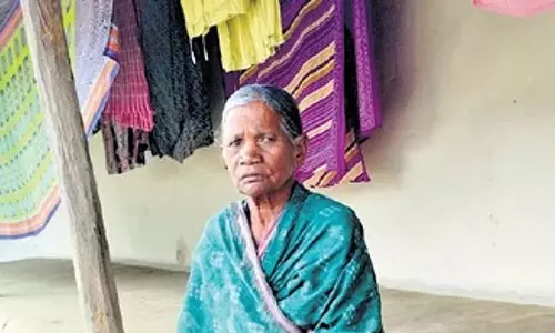 Odisha में 80 वर्षीय महिला को मृत घोषित किए जाने के बाद पेंशन मिलना बंद Odisha में 80 वर्षीय महिला को मृत घोषित किए जाने के बाद पेंशन मिलना बंद