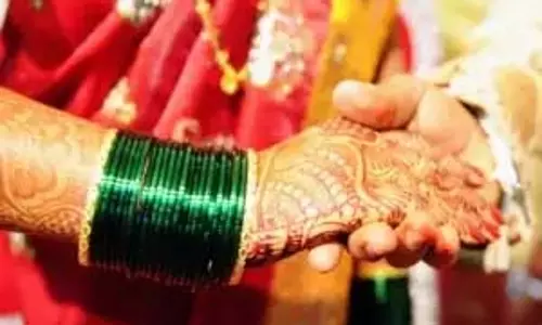 धर्म: सावन के महीने में शादीशुदा महिलाएं जरूर आजमाएं ये हरा उपाय