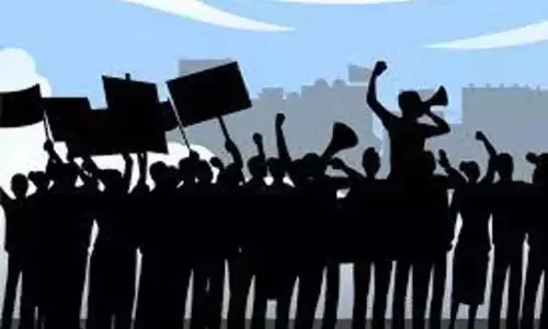Manali एक्सप्रेस हाई रोड पर पैदल चलने वालों के लिए रास्ता न होने के विरोध में स्थानीय निवासी प्रदर्शन करेंगे Manali एक्सप्रेस हाई रोड पर पैदल चलने वालों के लिए रास्ता न होने के विरोध में स्थानीय निवासी प्रदर्शन करेंगे