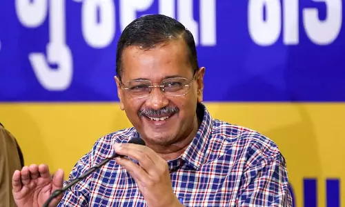 शराब मामला: केजरीवाल की याचिका पर HC ने ईडी से जवाब मांगा शराब मामला: केजरीवाल की याचिका पर HC ने ईडी से जवाब मांगा