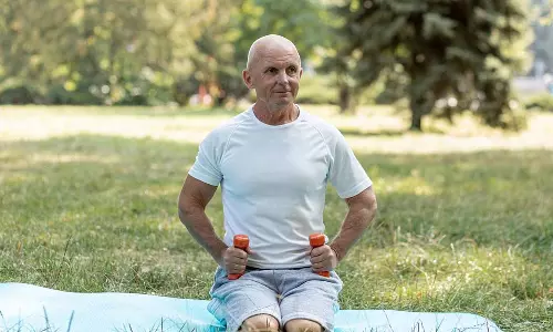 Yoga: बुजुर्गों के लिए कारगर व्यायाम, आजमाएं ये योगासन Yoga: बुजुर्गों के लिए कारगर व्यायाम, आजमाएं ये योगासन