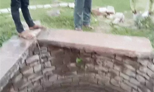 Shivpuri: कुएं में मिले महिला और दो बच्चों के शव, गांव में फैली सनसनी