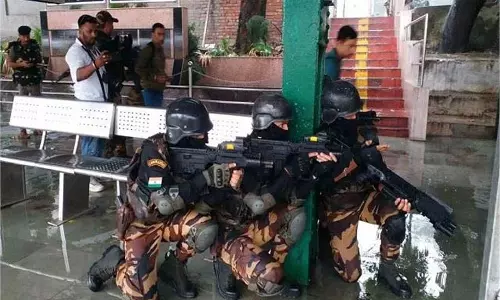 Haldwani: रेलवे स्टेशन पर आतंकी हमला,फायरिंग में 3 घायल
