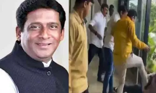 ओएएस अधिकारी पर हमला: भाजपा नेता जगन्नाथ प्रधान जेल से बाहर ओएएस अधिकारी पर हमला: भाजपा नेता जगन्नाथ प्रधान जेल से बाहर