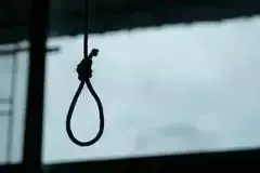 Alappuzha हॉस्टल के गलियारे में 10वीं कक्षा की छात्रा लटकी मिली Alappuzha हॉस्टल के गलियारे में 10वीं कक्षा की छात्रा लटकी मिली