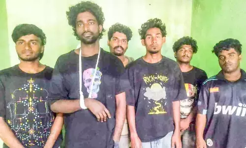 सड़क पर कार लेकर घूम रहे थे आतंकी, छह सदस्यीय गिरोह का पीछा कर गिरफ्तार
