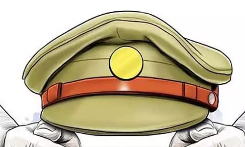 Tamil Nadu के वल्लियूर के पास स्कूल के छात्रावास में लड़के की मौत, माता-पिता को गड़बड़ी का संदेह Tamil Nadu के वल्लियूर के पास स्कूल के छात्रावास में लड़के की मौत, माता-पिता को गड़बड़ी का संदेह