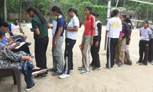 Ludhiana: खेल ट्रायल के दूसरे दिन 187 कॉलेज खिलाड़ी पहुंचे Ludhiana: खेल ट्रायल के दूसरे दिन 187 कॉलेज खिलाड़ी पहुंचे