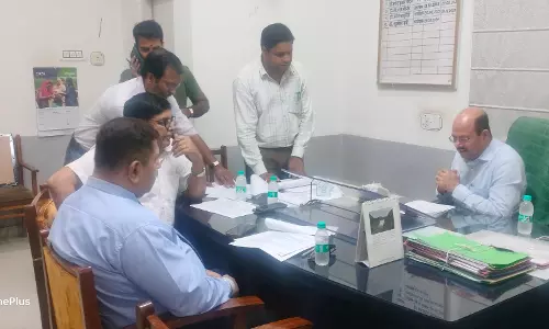 Bikaner: संभागीय आयुक्त ने जिला अस्पताल का किया निरीक्षण आरएमआरएस बैठक