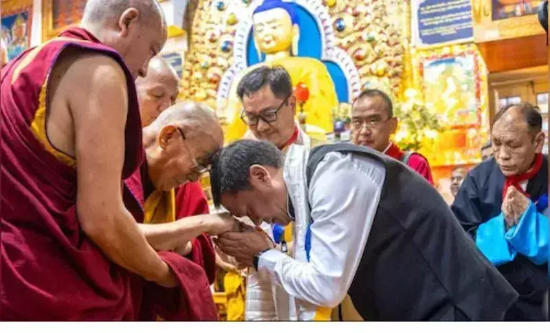 Arunachal सीएम का बयान: अगला दलाई लामा जन्म लेगा स्वतंत्र देश में Arunachal सीएम का बयान: अगला दलाई लामा जन्म लेगा स्वतंत्र देश में