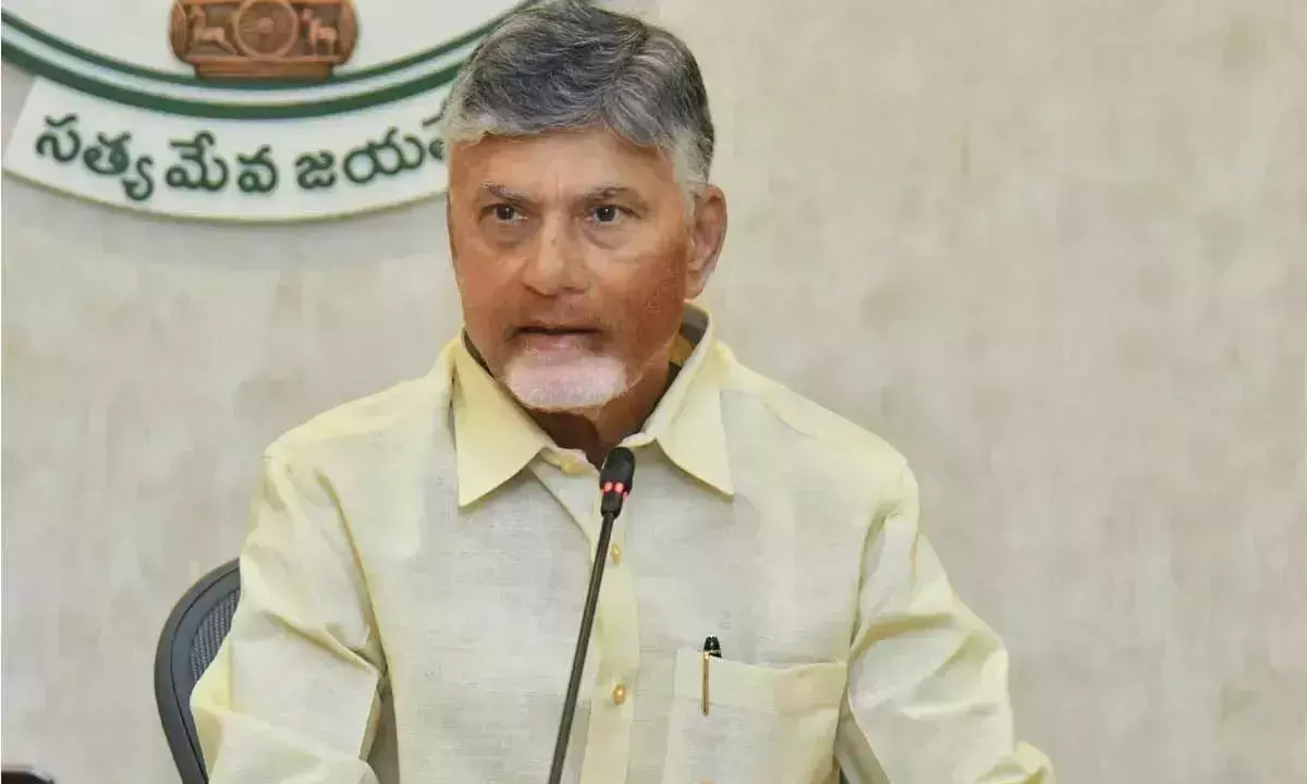 निवेश पर YSRCP के दुष्प्रचार से नायडू नाराज निवेश पर YSRCP के दुष्प्रचार से नायडू नाराज
