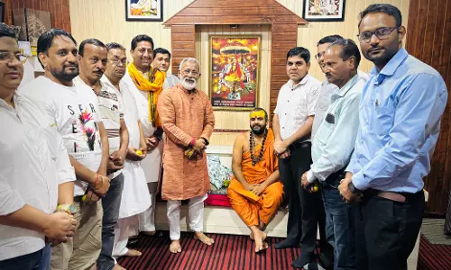 Sri Ganganagar में विधायक बिहाणी ने धर्मगुरुओं को किया सम्मानित Sri Ganganagar में विधायक बिहाणी ने धर्मगुरुओं को किया सम्मानित