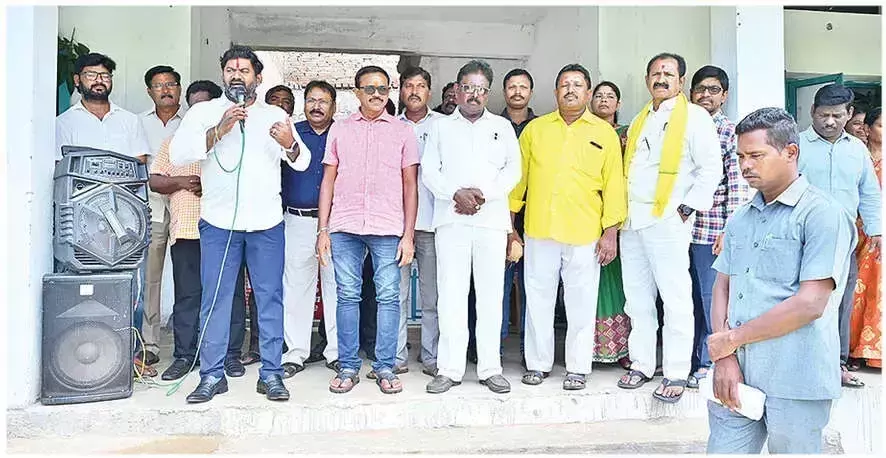 Andhra: ZPHS में नए अतिरिक्त कक्षाओं का उद्घाटन