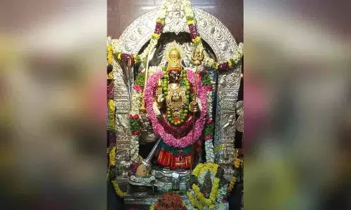 सीपी, जीएचएमसी आयुक्त कल से लाल दरवाजा बोनालु का उद्घाटन करेंगे