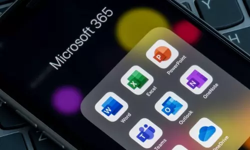 Microsoft की सबसे बड़ी मेल सर्विस पड़ी ठप, लाखों यूजर्स परेशान Microsoft की सबसे बड़ी मेल सर्विस पड़ी ठप, लाखों यूजर्स परेशान