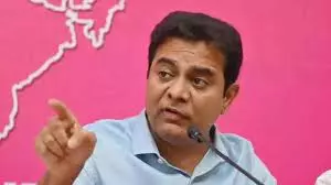 KTR ने भद्राचलम मंदिर भूमि विवाद पर भाजपा नेता से की कार्रवाई की मांग KTR ने भद्राचलम मंदिर भूमि विवाद पर भाजपा नेता से की कार्रवाई की मांग