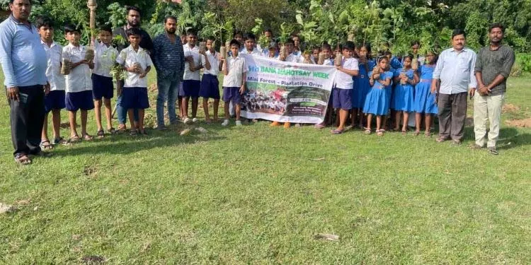 इको वॉक ने पंचायत स्तर पर ‘मिनी फॉरेस्ट’ पहल शुरू की इको वॉक ने पंचायत स्तर पर ‘मिनी फॉरेस्ट’ पहल शुरू की