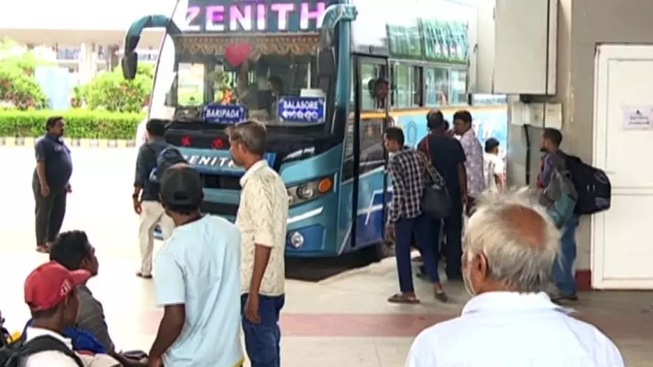 ओडिशा में सड़कों पर उतरे ड्राइवर, लेकिन क्या सरकार सुन रही है? ओडिशा में सड़कों पर उतरे ड्राइवर, लेकिन क्या सरकार सुन रही है?